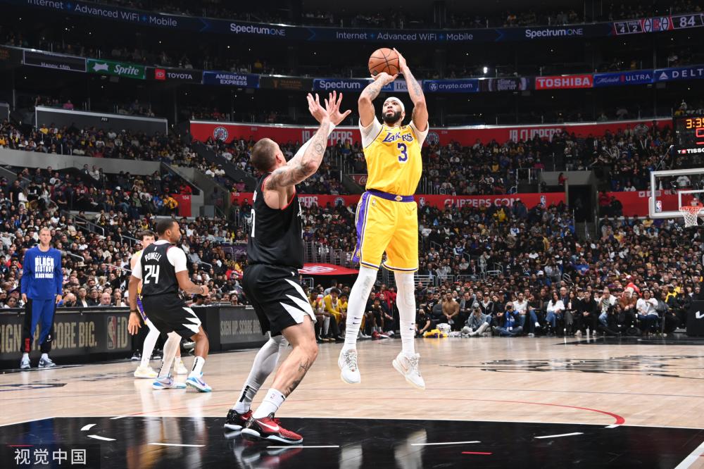 她们通过全 她们通过全