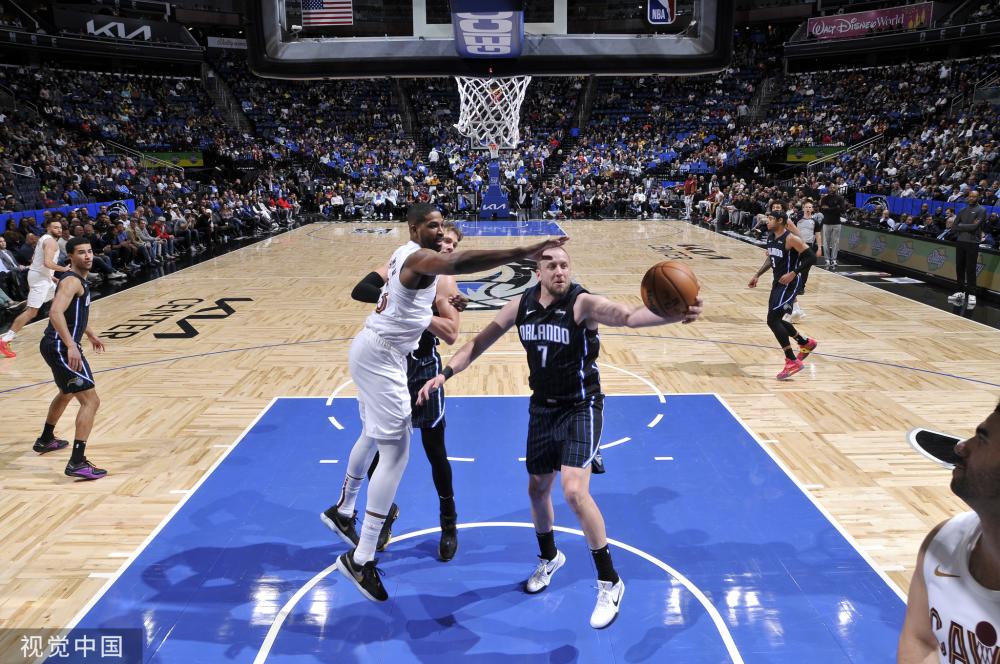 现往往更加 现往往更加